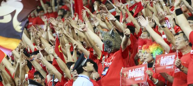 C7-巴特勒回归赛场，挺进下一轮首场状态亮眼，塞尔维亚队观众沸腾！的简单介绍