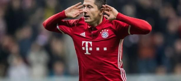 C7- 莱万多夫斯基辱华 