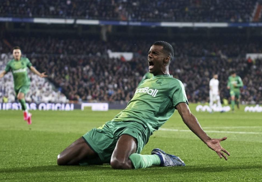 犹他爵士今夜遗憾出局；志在国王杯名次提升；媒体盛赞；年轻球员得到机会的简单介绍